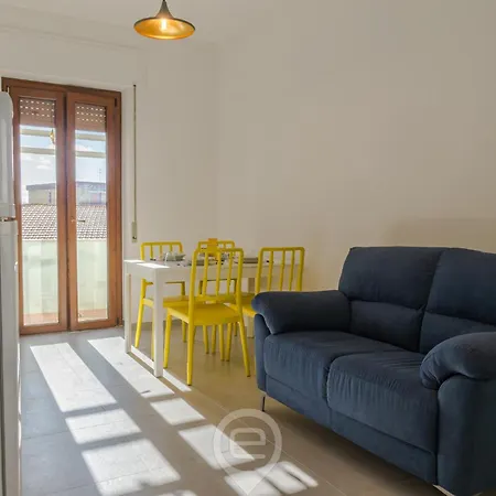 Marine Apartment *